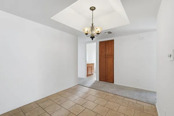 $1,550 | 2020 West Union Hills Drive, Unit 122, Phoenix, AZ 85027