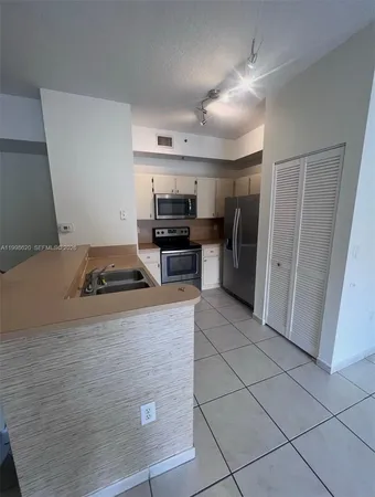 $2,500 | 7220 Northwest 114th Avenue, Unit 11216, Doral, FL 33178