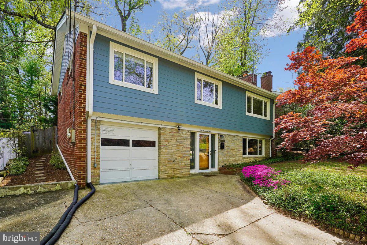 104 Belton Road Silver Spring, MD 20901 - Photo 4 of 56 a house view with a backyard space