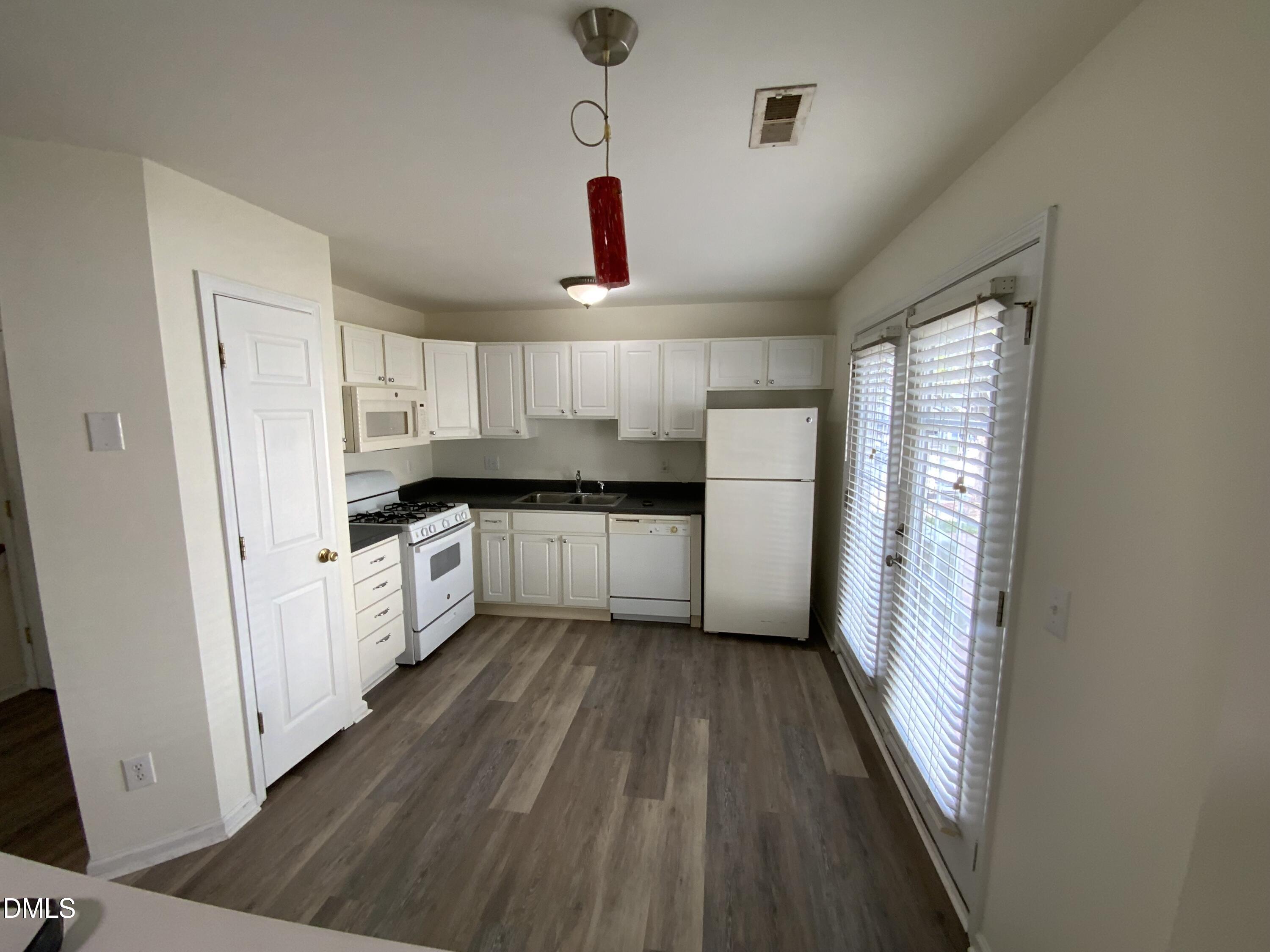 3021 Barrymore Street, Unit 111 Raleigh, NC 27603 - Photo 10 of 34 IMG_3505