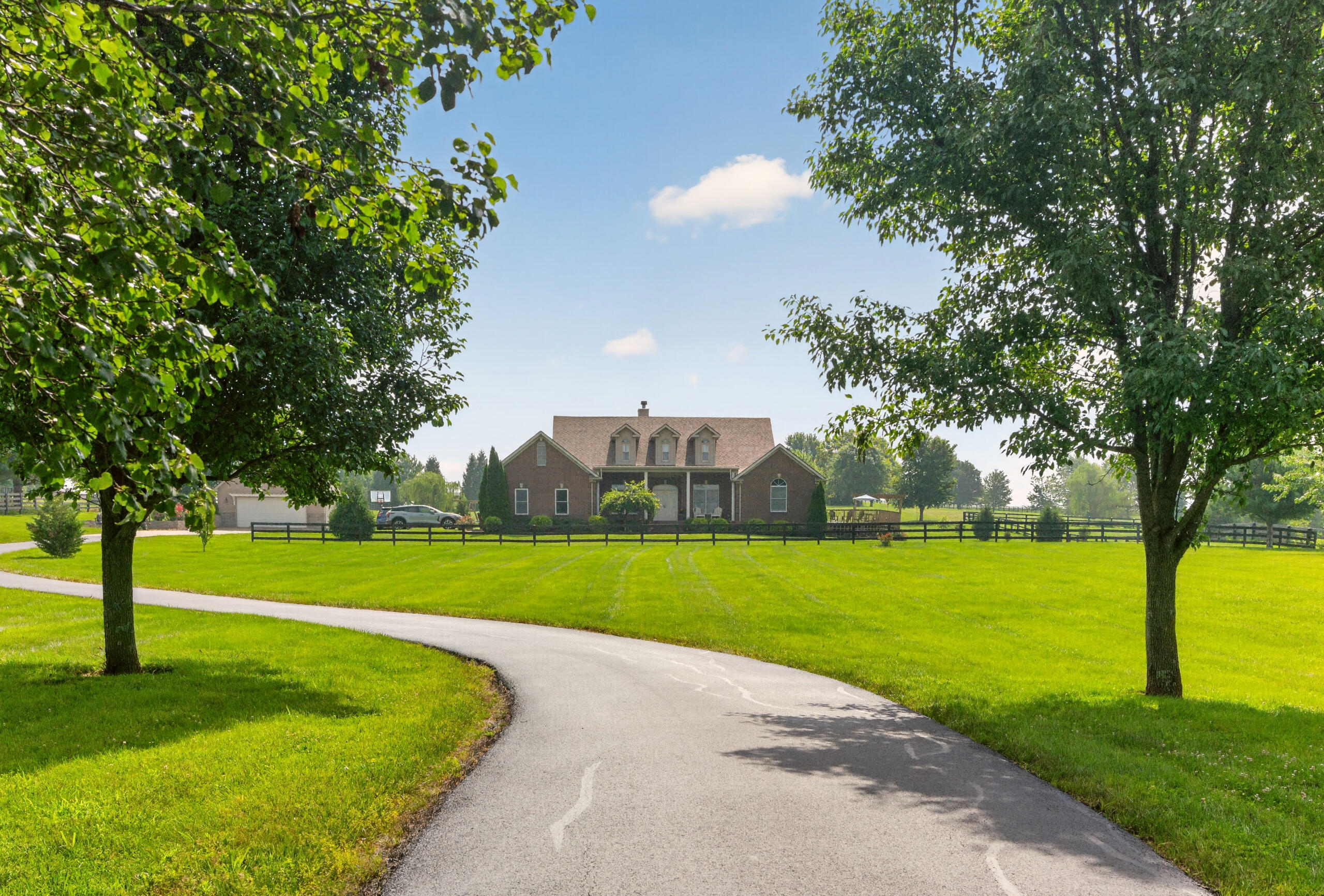 217 Wades Mill Road Winchester, KY 40391 - Photo 4 of 66 Welcome home!
