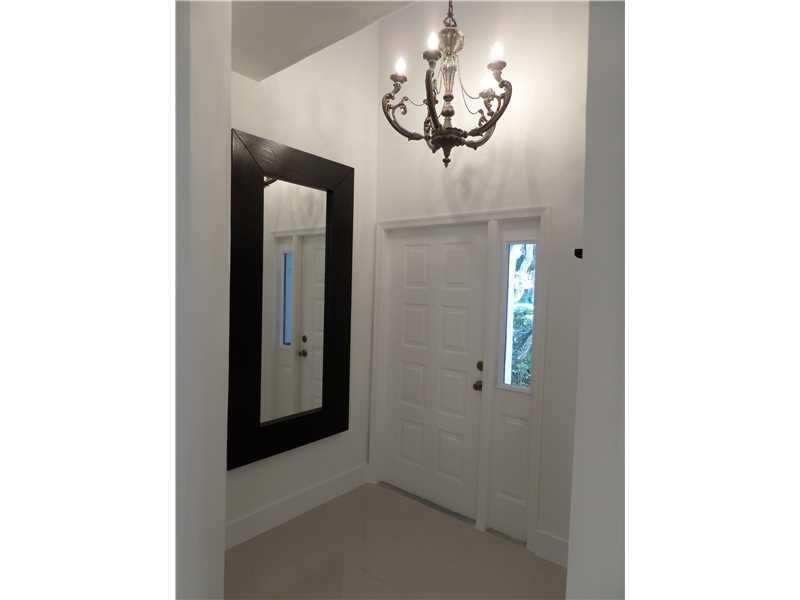 5624 Amersham Way Boca Raton, FL 33486 - Photo 3 of 18 Interior Space/Layout.