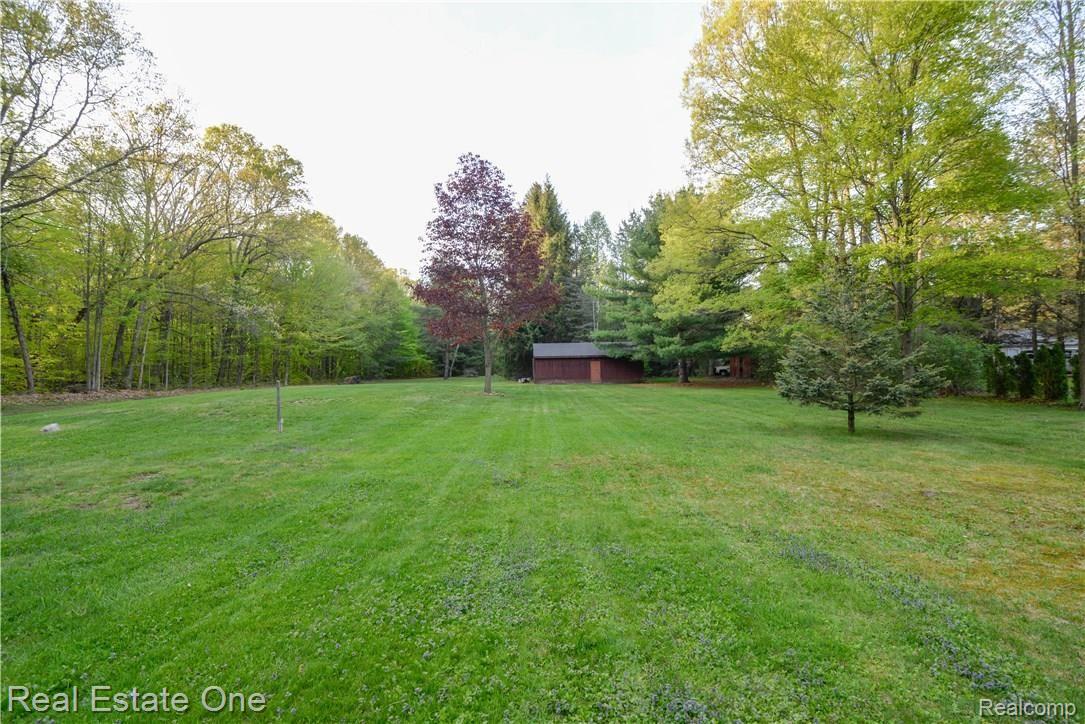 8363 McClements Road Brighton, MI 48114 - Photo 5 of 38 _A10.jpg