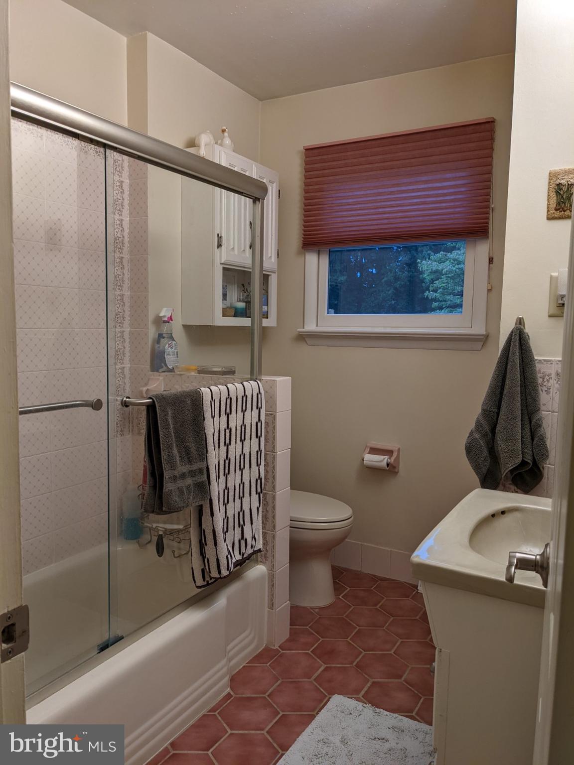 124 Princeton Road Exton, PA 19341 - Photo 16 of 51 Bathroom Main Level