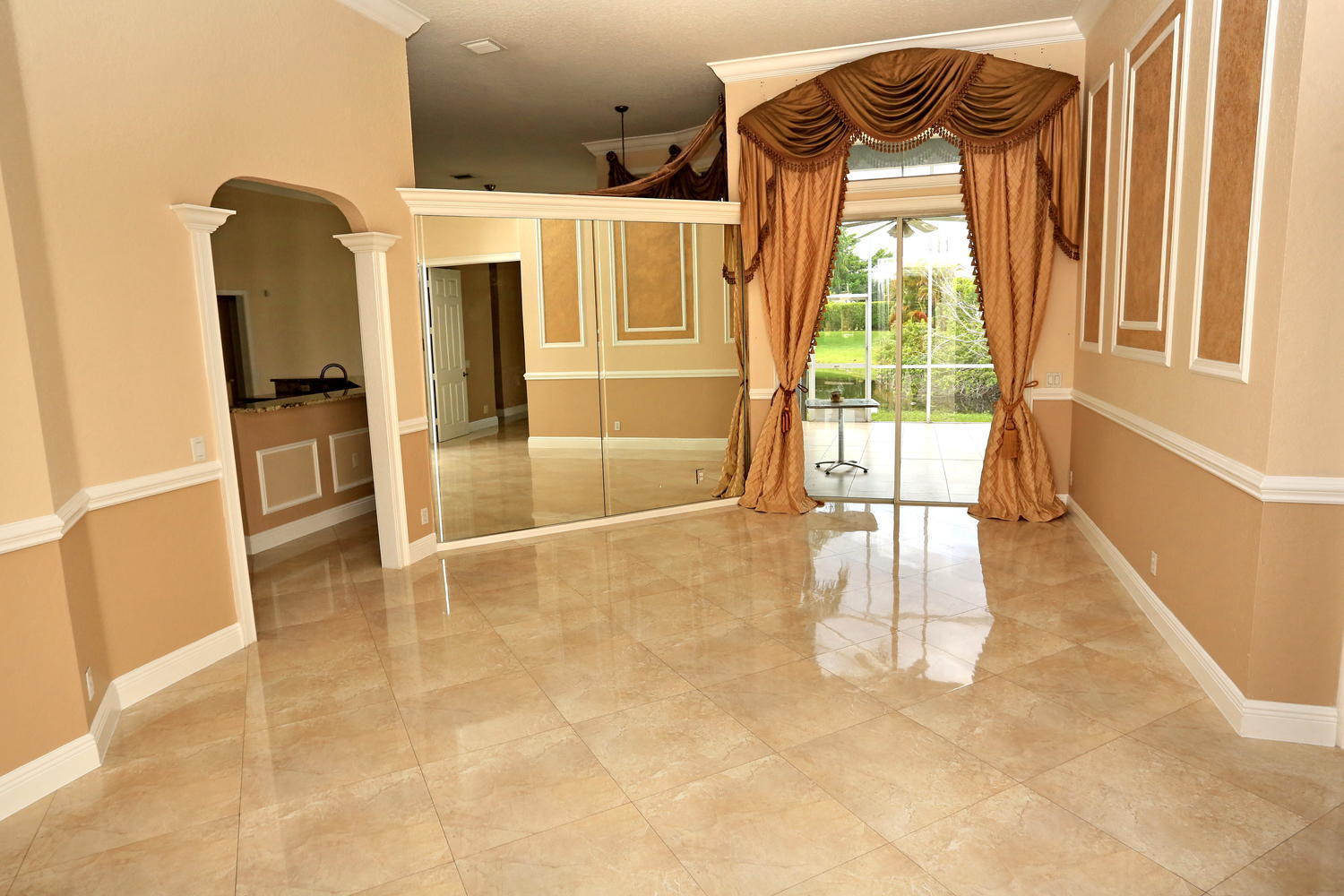 9289 Water Course Way Boynton Beach, FL 33437 - Photo 13 of 48 012-16-Living Room