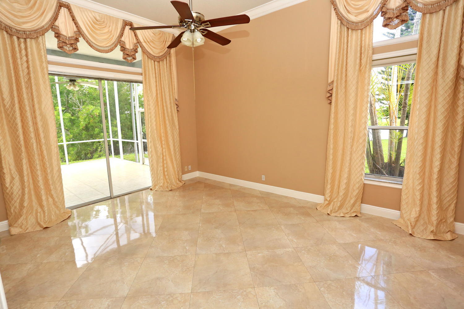 9289 Water Course Way Boynton Beach, FL 33437 - Photo 24 of 48 024-27-Master Bedroom