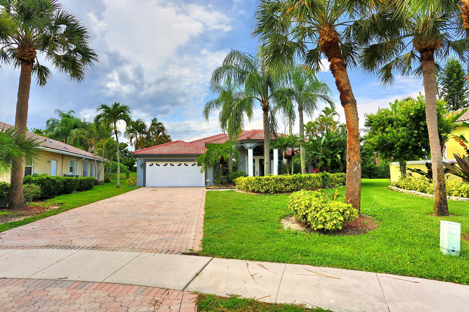 9289 Water Course Way Boynton Beach, FL 33437 - Photo 5 of 48 004-3-Exterior Front