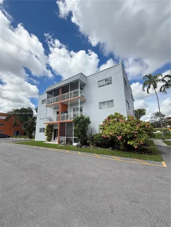 $199,000 | 11309 Southwest 200th Street, Unit C213, Miami, FL 33157