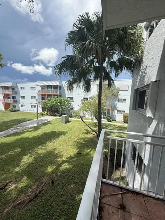 $199,000 | 11309 Southwest 200th Street, Unit C213, Miami, FL 33157