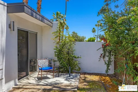 $1,095,000 | 541 North Cantera Circle, Palm Springs, CA 92262