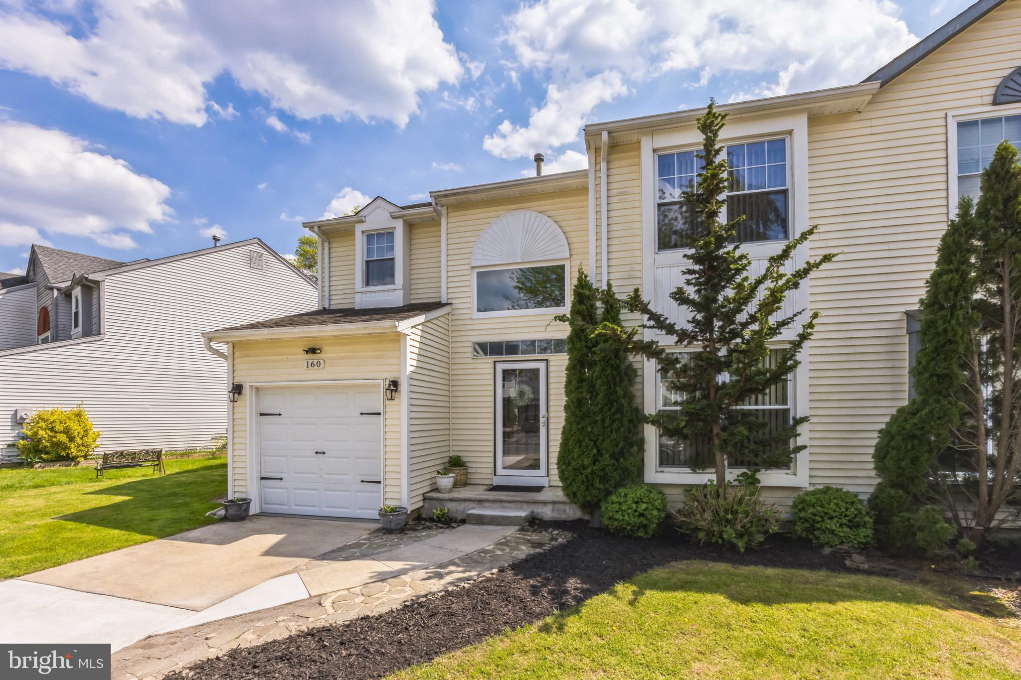 160 Crossing Way Clementon, NJ 08021 - Photo 3 of 30 Great curb appeal