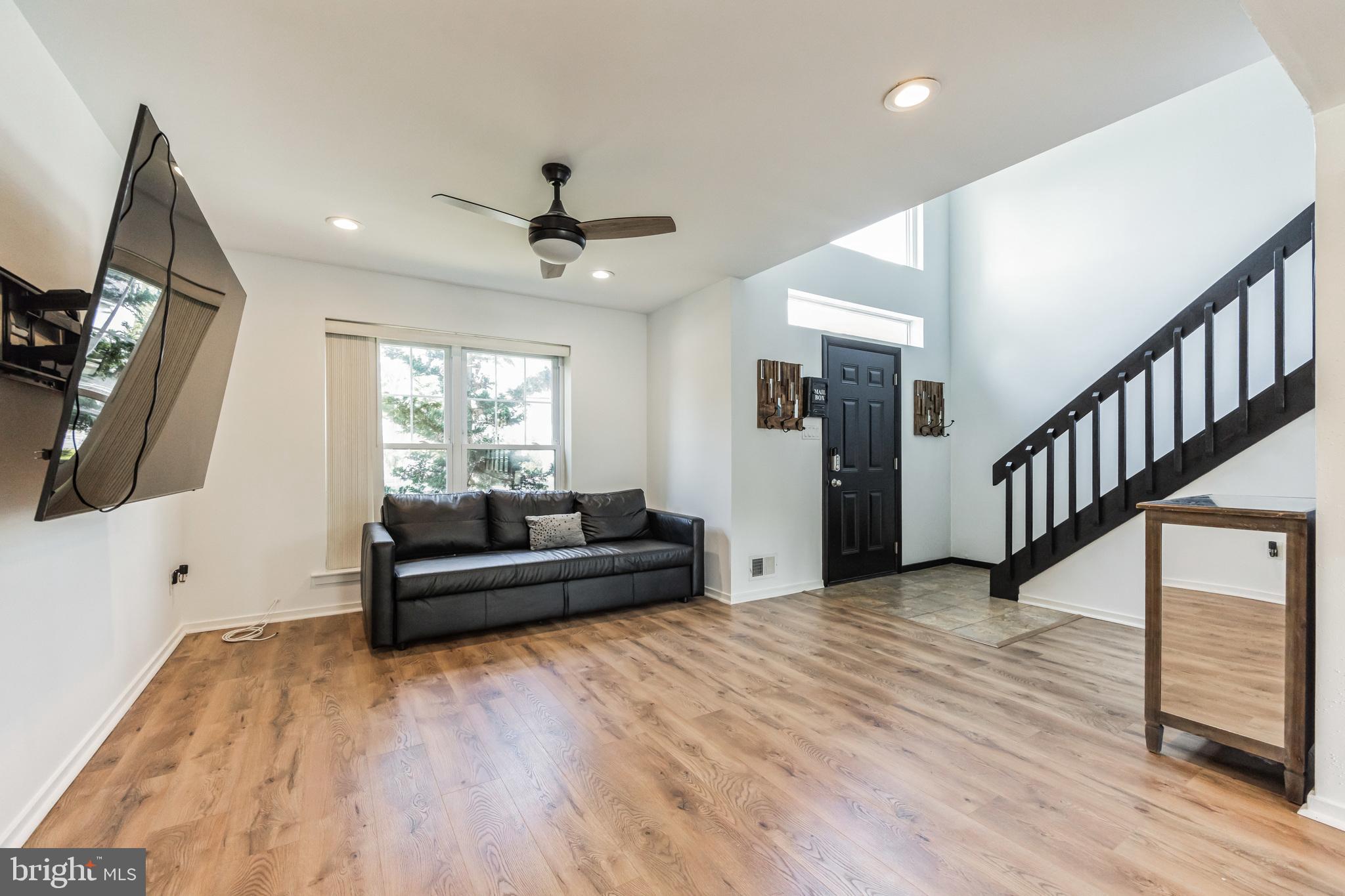 160 Crossing Way Clementon, NJ 08021 - Photo 8 of 30 Gallery Image 8