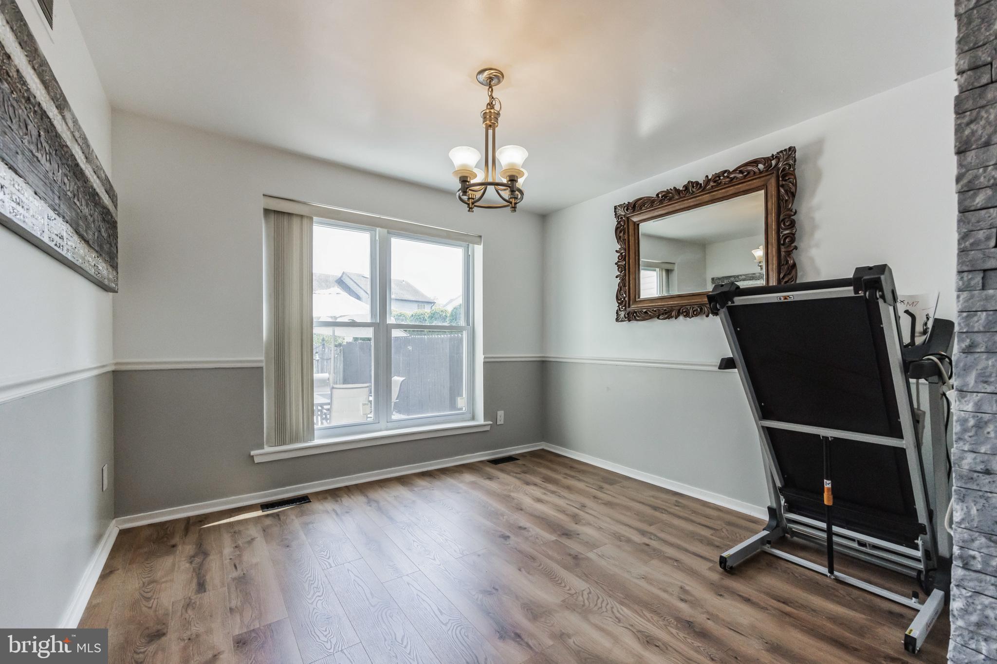 160 Crossing Way Clementon, NJ 08021 - Photo 9 of 30 Dining Area