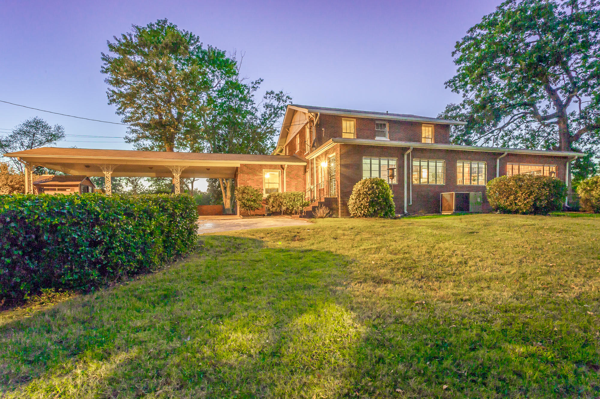 1220 South Crest Road Rossville, GA 30741 - Photo 35 of 49 1220 S Crest Dr. TWILIGHT HD-20