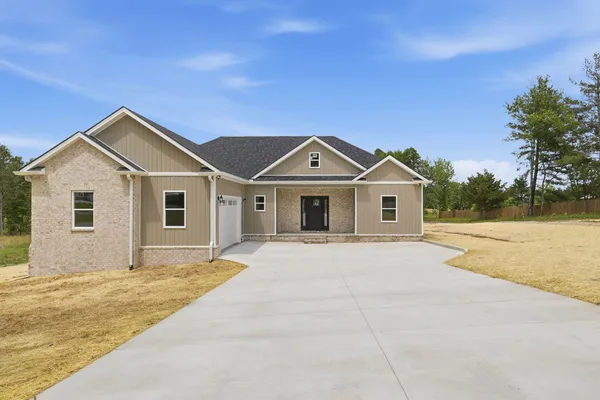 $385,000 | 62 Aedc Lakeview Road, Estill Springs, TN 37330