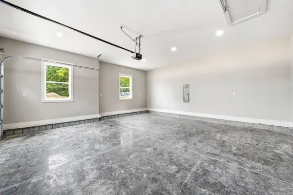 $385,000 | 62 Aedc Lakeview Road, Estill Springs, TN 37330