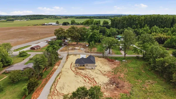 $385,000 | 62 Aedc Lakeview Road, Estill Springs, TN 37330