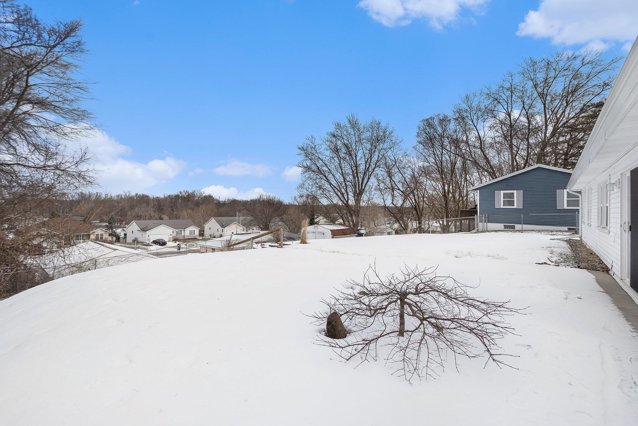 34 South New Moon Terrace Springfield, MI 49037 - Photo 14 of 17 back yard