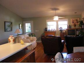 16 Smoke Tree Road Candler, NC 28715 - Photo 2 of 12 Gallery Image 2