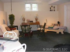16 Smoke Tree Road Candler, NC 28715 - Photo 9 of 12 Gallery Image 9