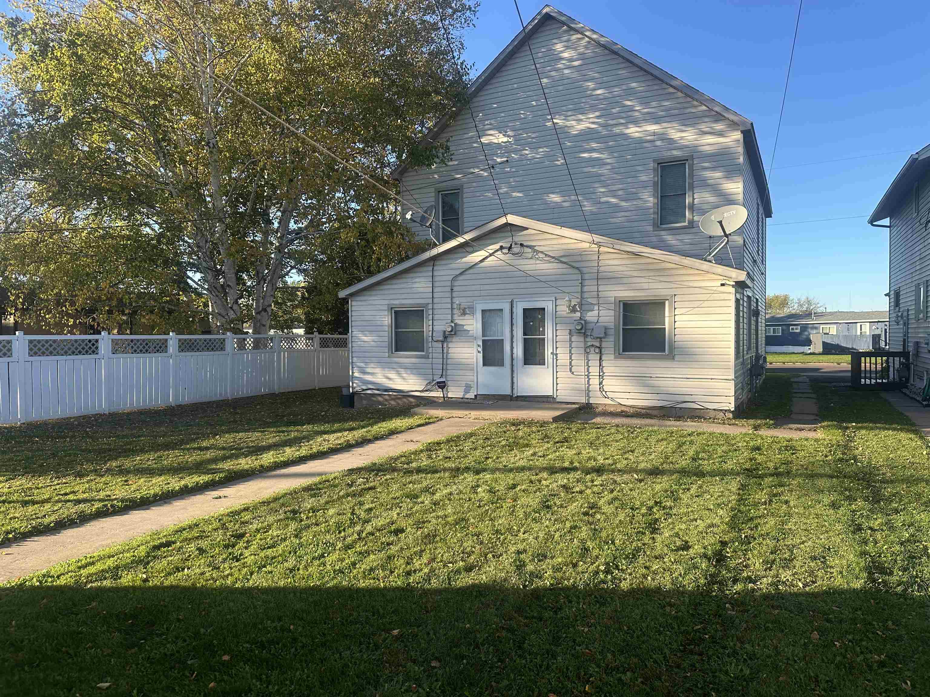 3512 Belknap Street Superior, WI 54880 - Photo 3 of 24 Rear view of house