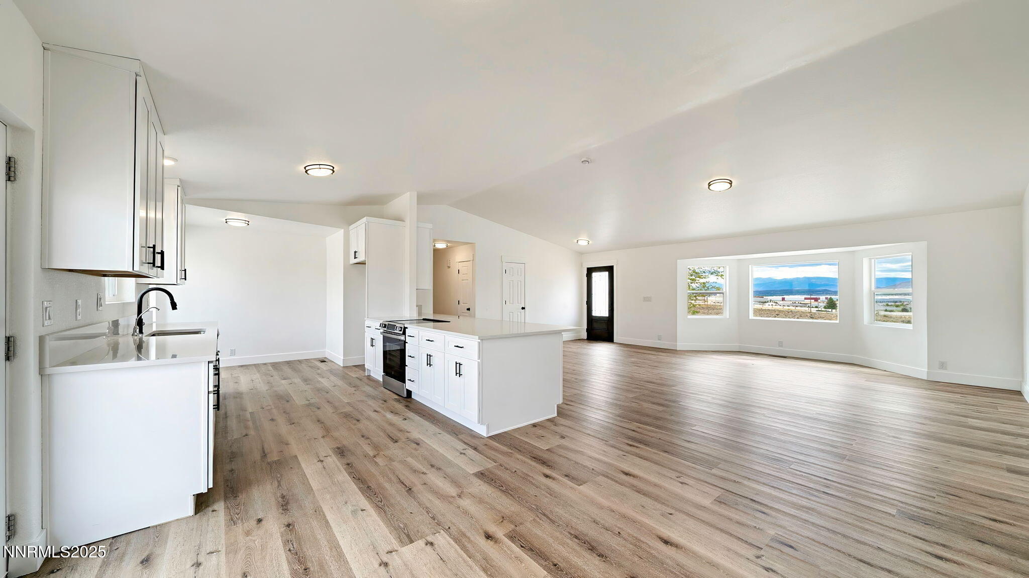 11700 Campo Rico Lane Sparks, NV 89441 - Photo 5 of 67 5-DSC02073_4_5_7-Edit