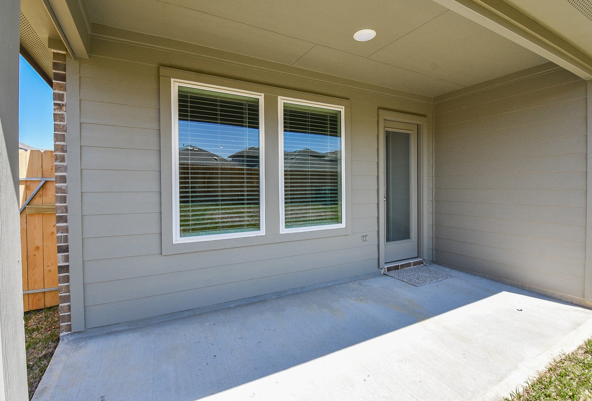 5718 Sycamore Glen Dr Spring Spring, TX 77373 - Photo 29 of 33 a view of an empty room with a window