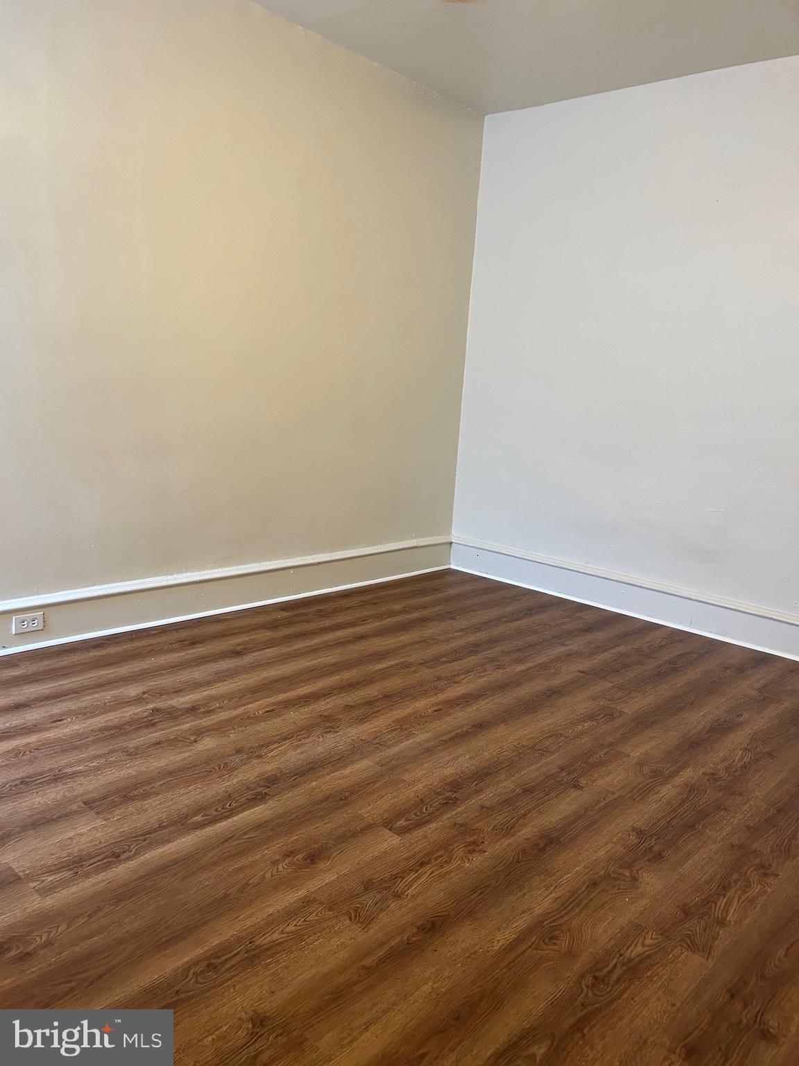 606 North 55th Street Philadelphia, PA 19131 - Photo 16 of 23 Middle bedroom