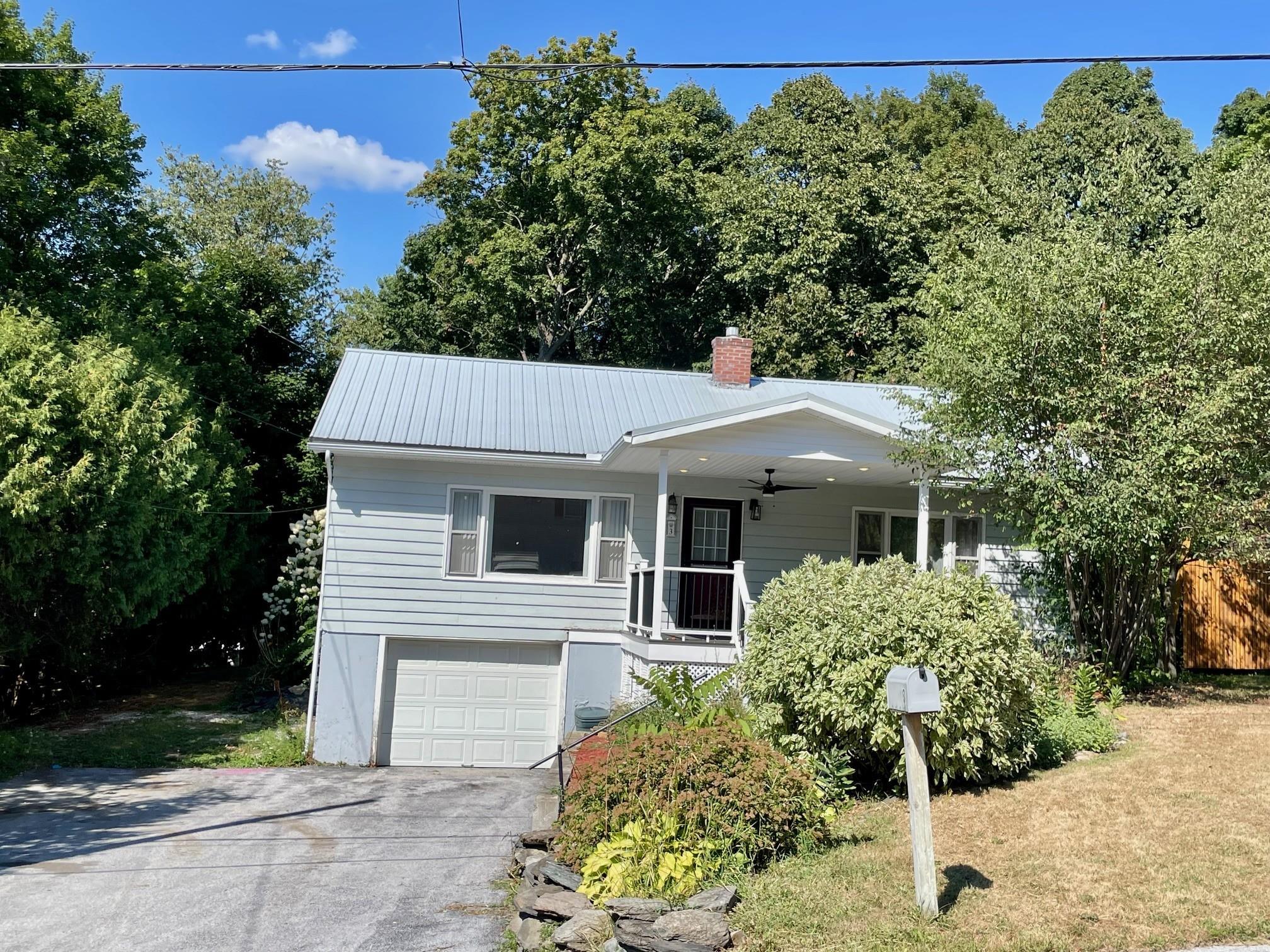 3 Quarry Court St. Albans, VT 05478 - Photo 2 of 20