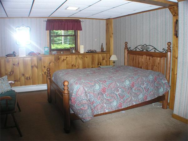 522 Barre Road Templeton, MA 01468 - Photo 10 of 11