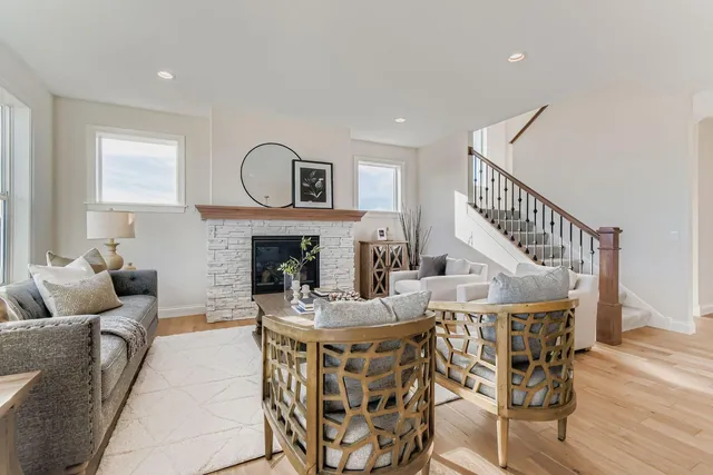 $739,900 | 13722 Arrowhead Way, Rosemount, MN 55068