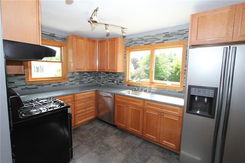 24 Edwards Street Portland, ME 04102 - Photo 4 of 25 Photo