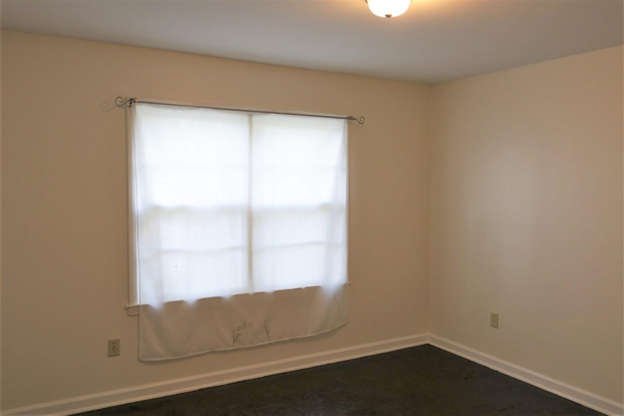 2985 Walnut Grove Road, Unit 2 Memphis, TN 38111 - Photo 14 of 20 Gallery Image 14
