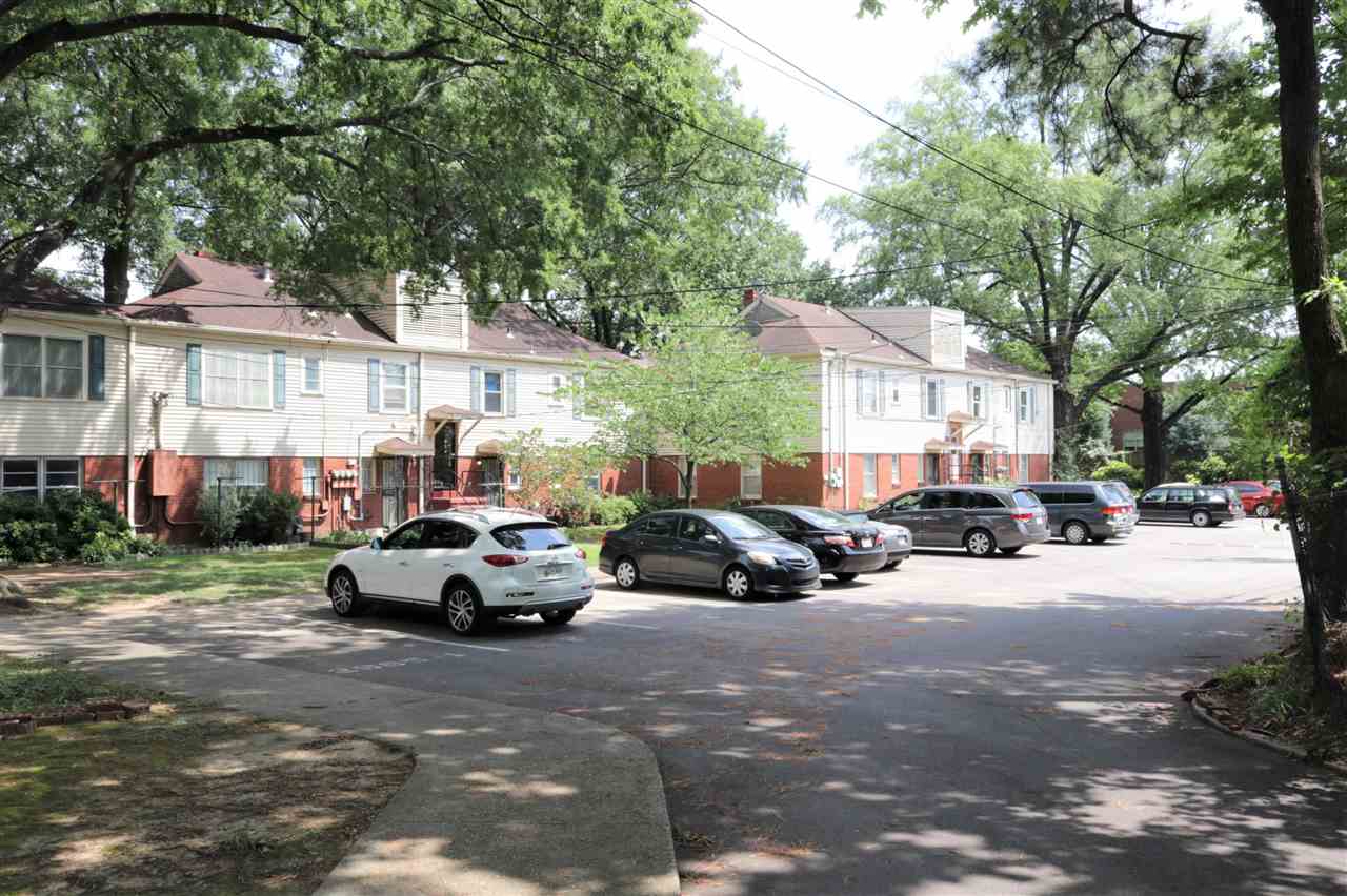 2985 Walnut Grove Road, Unit 2 Memphis, TN 38111 - Photo 4 of 20 Gallery Image 4