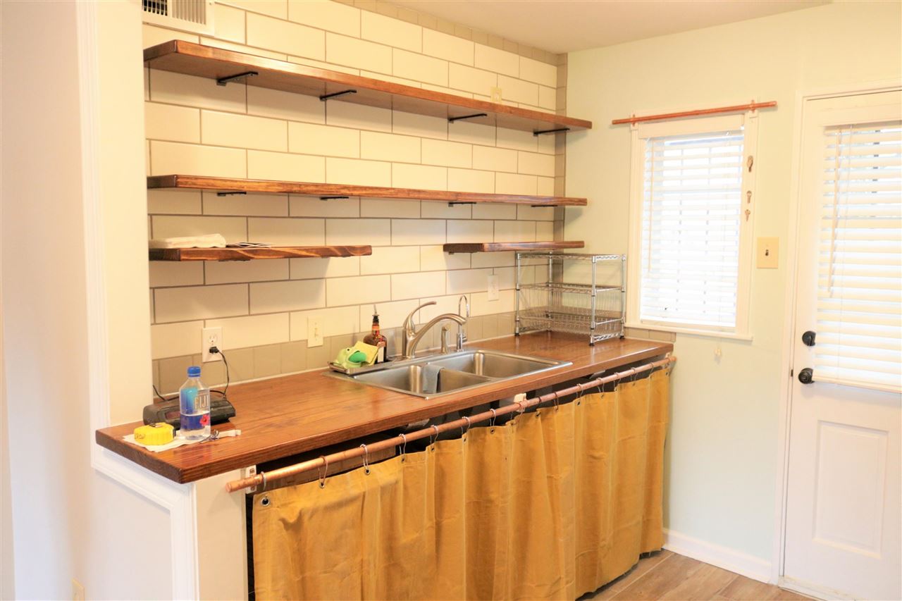 2985 Walnut Grove Road, Unit 2 Memphis, TN 38111 - Photo 6 of 20 Gallery Image 6