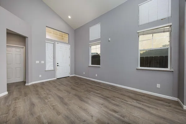 $679,000 | 272 Olivine Avenue, Lathrop, CA 95330