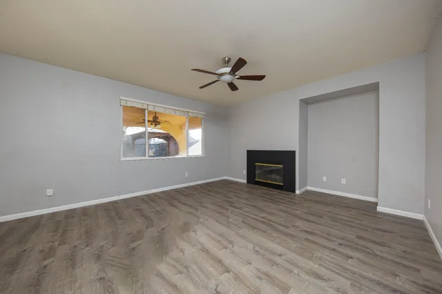 $679,000 | 272 Olivine Avenue, Lathrop, CA 95330