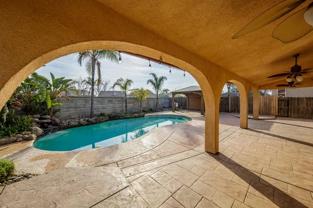 $679,000 | 272 Olivine Avenue, Lathrop, CA 95330