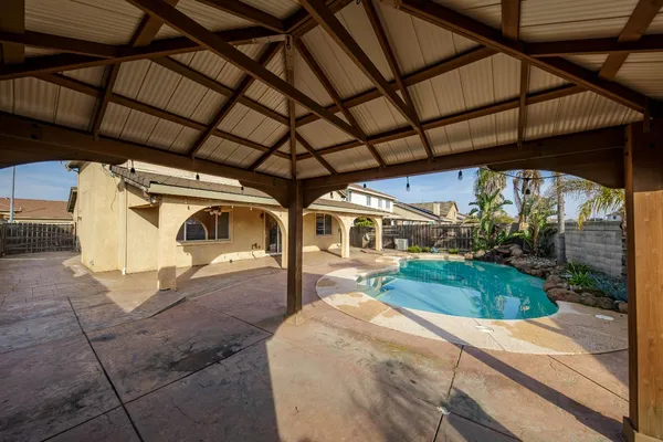 $679,000 | 272 Olivine Avenue, Lathrop, CA 95330