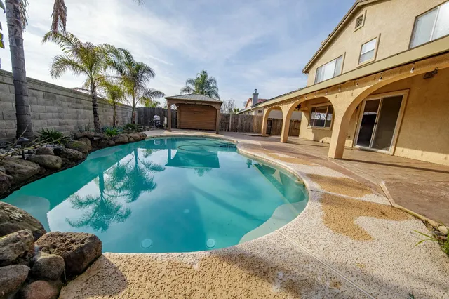 $679,000 | 272 Olivine Avenue, Lathrop, CA 95330