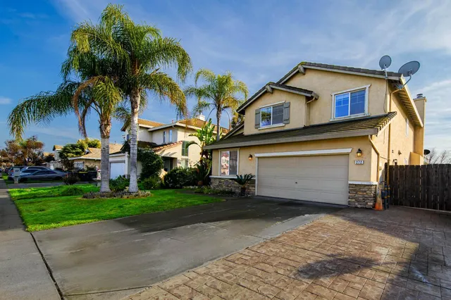 $679,000 | 272 Olivine Avenue, Lathrop, CA 95330