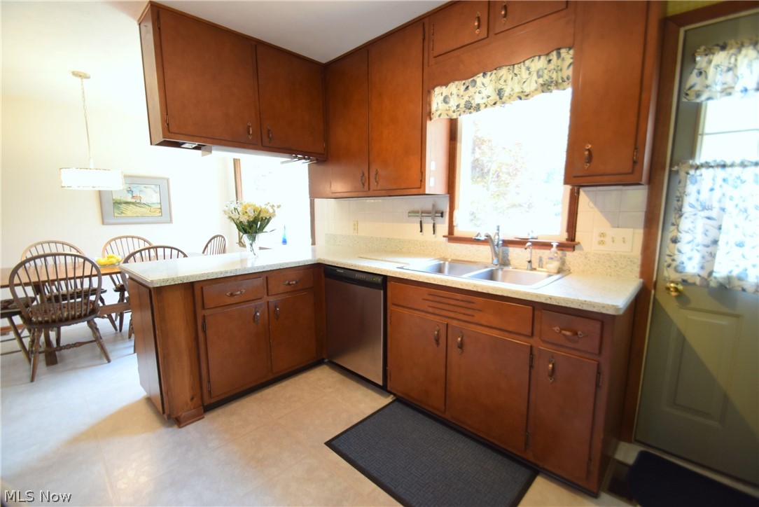 4794 Foote Road Medina, OH 44256 - Photo 8 of 28 Gallery Image 8