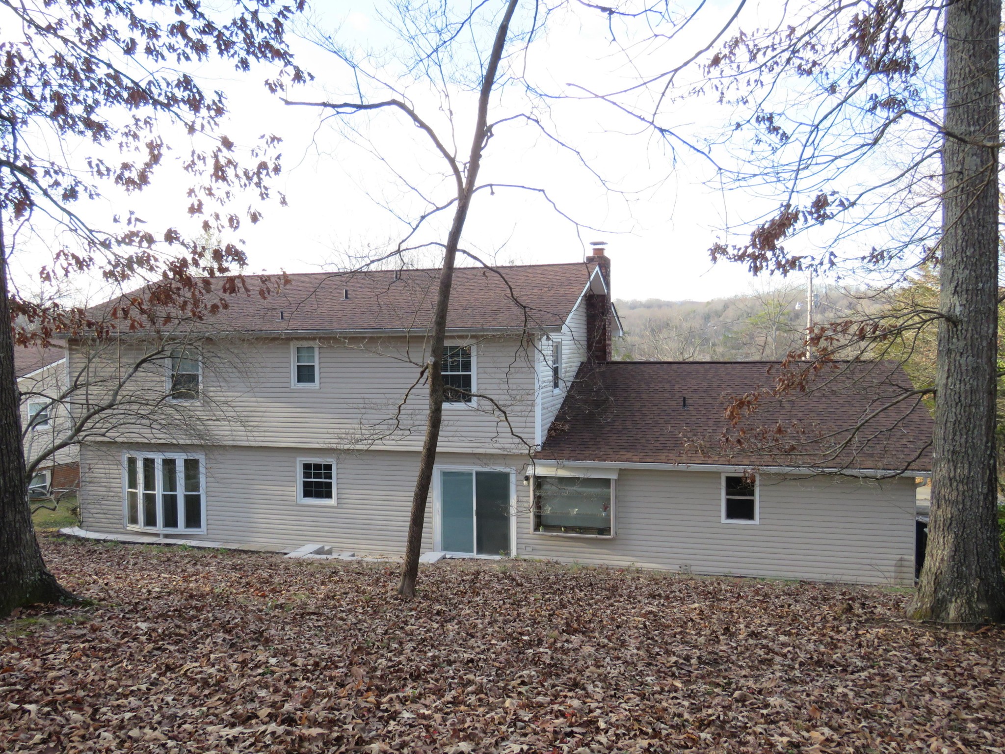 18 Clark Place Oak Ridge, TN 37830 - Photo 19 of 20 front view of a house with a yard