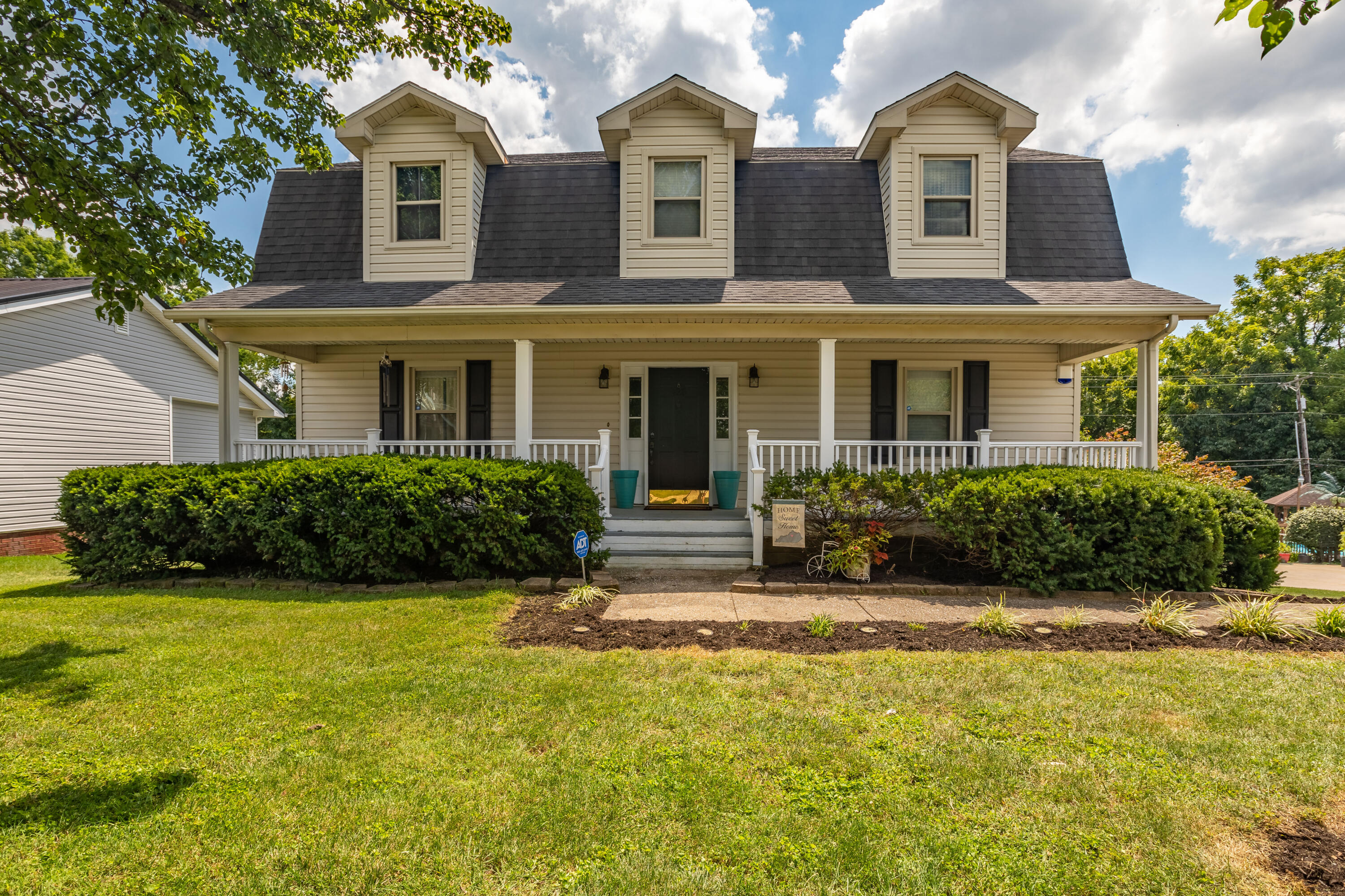 128 Locust Ridge Road Frankfort, KY 40601 - Photo 1 of 28 2S7A4096-HDR