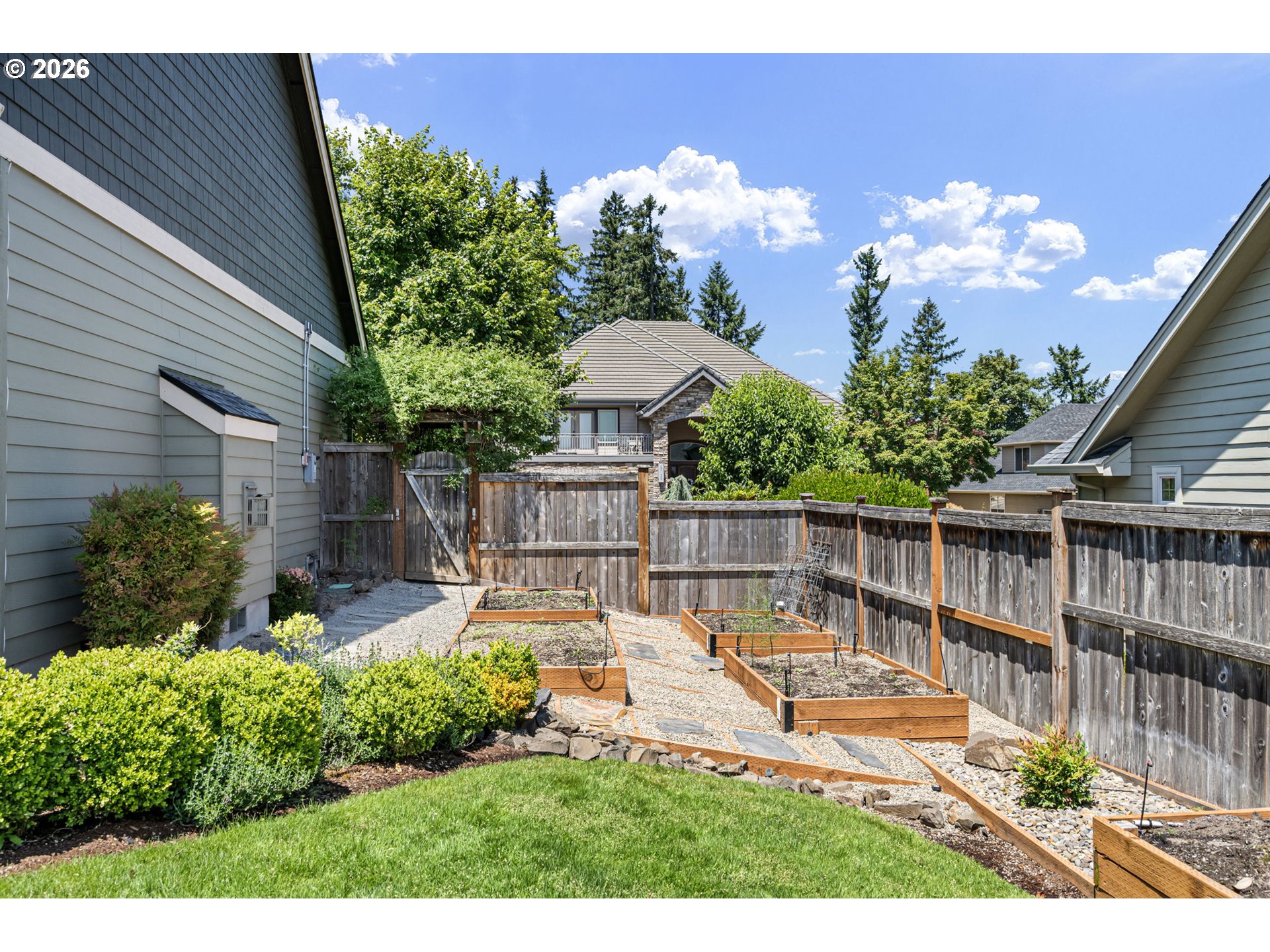 6095 Graystone Loop Springfield, OR 97478 - Photo 38 of 48 Garden