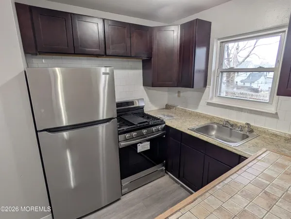$1,950 | 135 Rockwell Avenue, Long Branch, NJ 07740