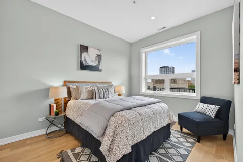 $999,000 | 1347 West Grand Avenue, Unit 3S, Chicago, IL 60642