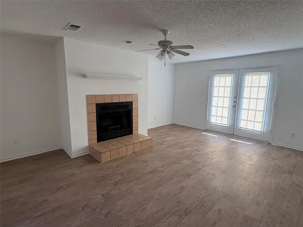 $2,150 | 9201 Simmons Road, Unit 119, Austin, TX 78759