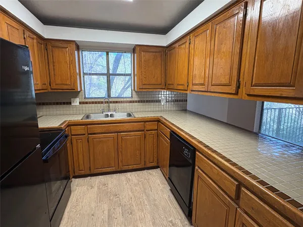 $2,150 | 9201 Simmons Road, Unit 119, Austin, TX 78759