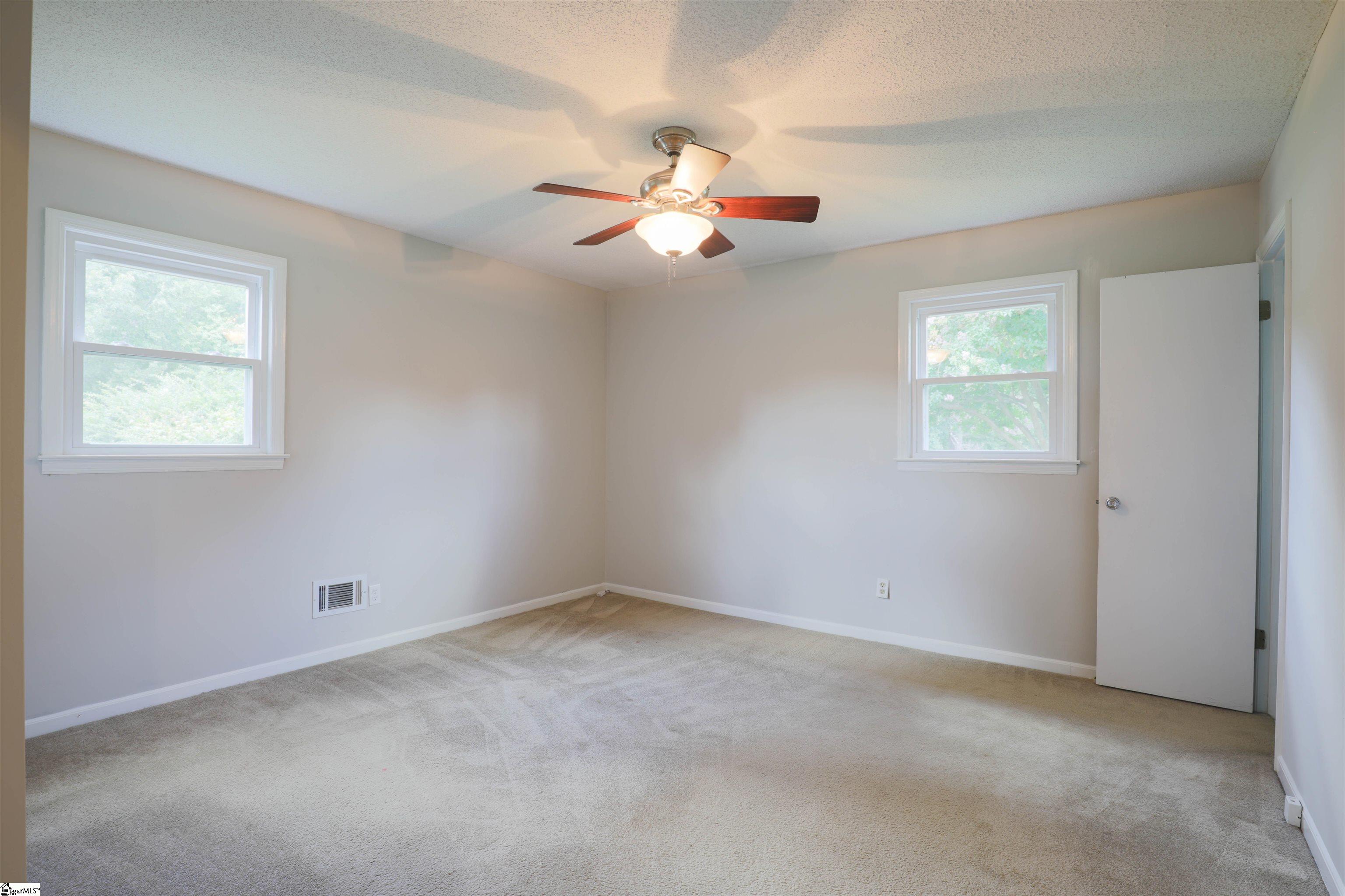 312 Gardenview Drive Inman, SC 29349 - Photo 11 of 15 Gallery Image 11
